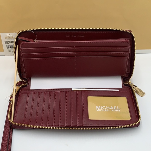 MICHAEL KORS
Leather Continental Wristlet Phone Case Wallet
Oxblood
NWT - Picture 4 of 16